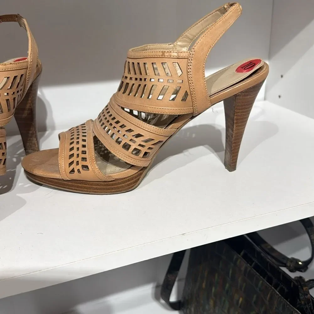 Adrienne Vittadini Tan Cutout Sandals